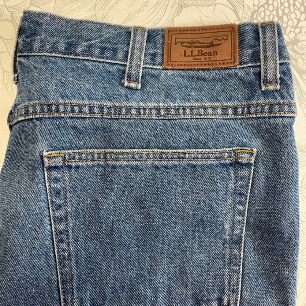 L.L. Bean Classic Fit Blue Jeans 38 x30